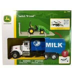 John Deere Tractor 18 PIECE Farm Animals with Peterbilt  1/32 Replica Ages 3+